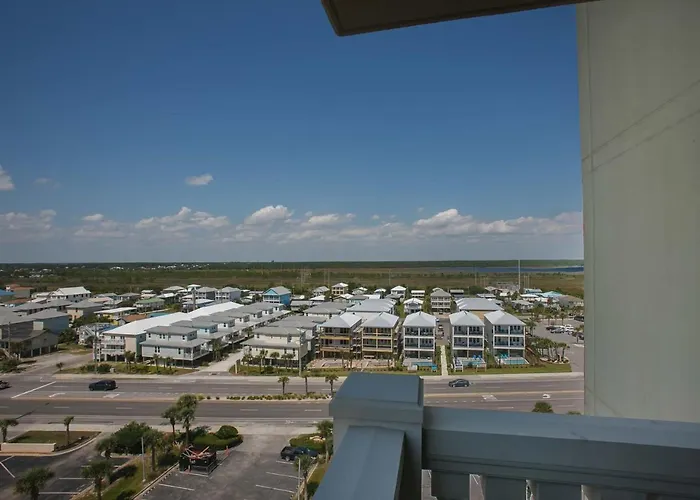 Colonnades 903 Apartment *